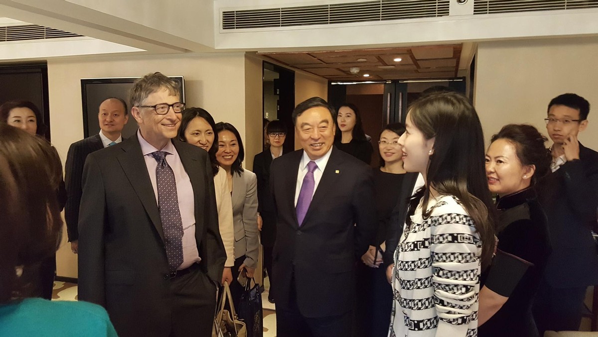 章泽天|刘强东事件的第3年，章泽天的聪明让人刮目相看