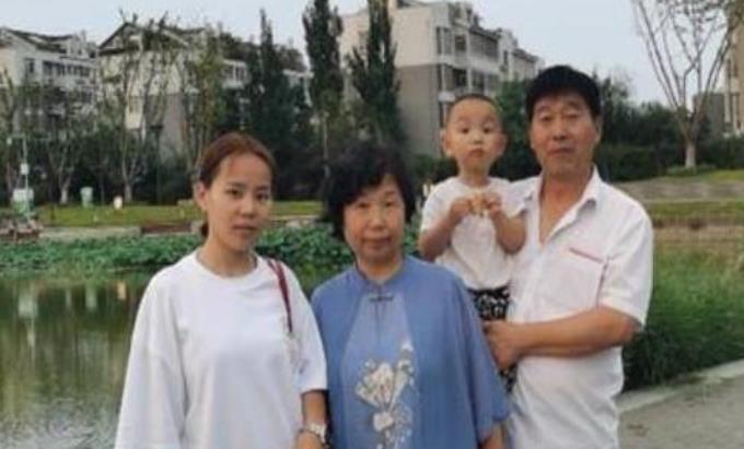 |郭谏言博士团解散，熊磊发文回应遭吐槽，被嘲100个博士都教不好