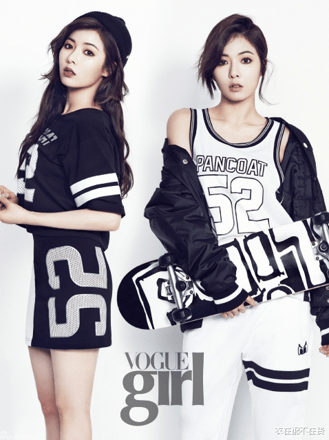 赵丽颖|佟丽娅穿中性风很帅气，但选的颜色太灰暗，一脸笑意也难掩憔悴感