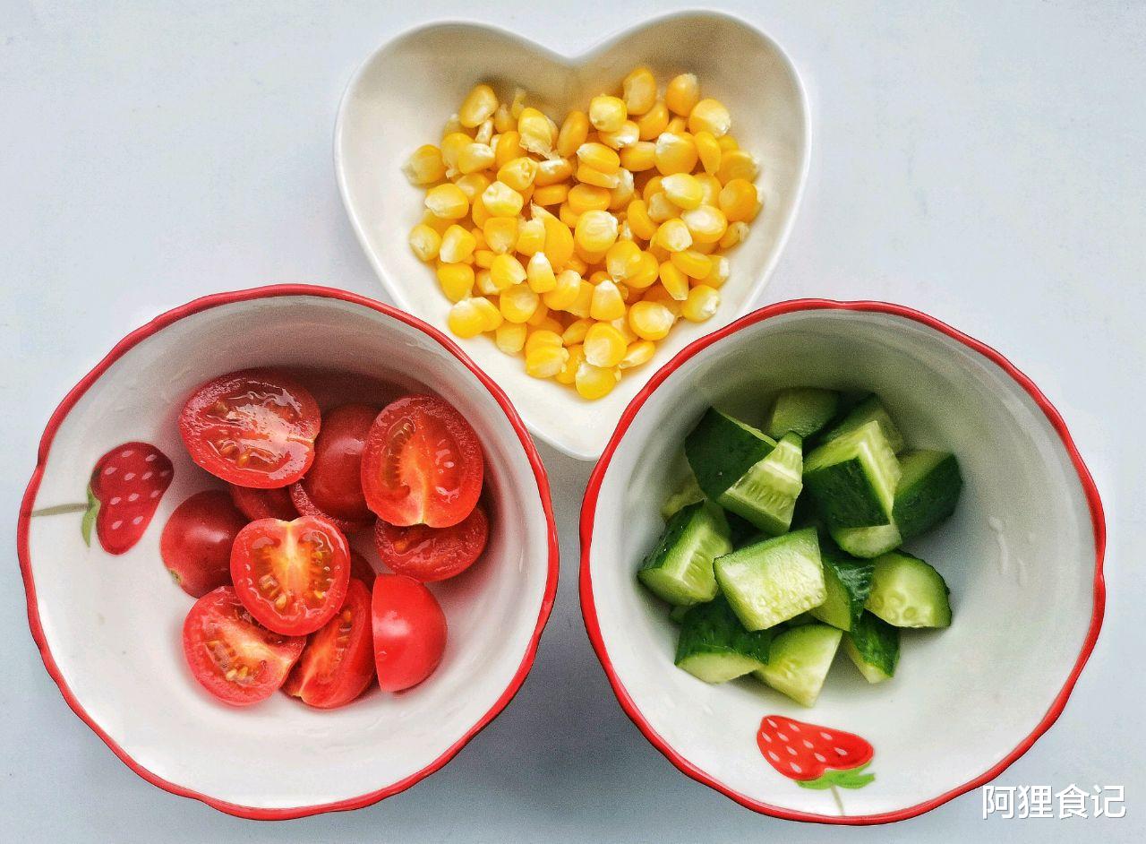 食材 自制藜麦鲜虾沙拉,低脂又营养,减肥的好选择,多吃不怕胖