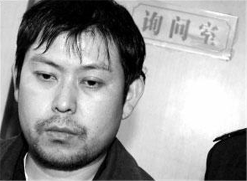 历史潮河 金库“丢失”5100万现金，管理员监守自盗，落网后被判处死刑