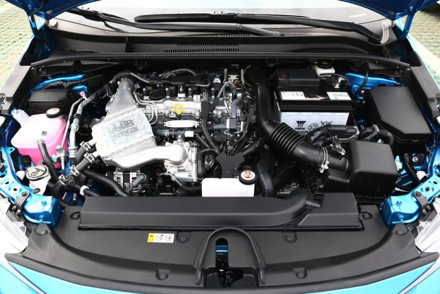 轎車豐田雷凌，7個安全氣囊+5.6升油耗，上月賣出近2萬輛-圖5