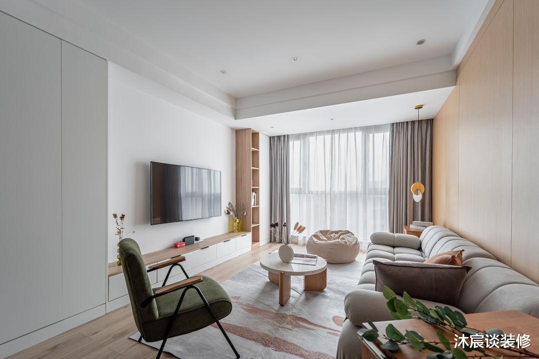 重庆姑娘晒出自己独居生活，室内到处暖暖的，原来一个人住这么爽