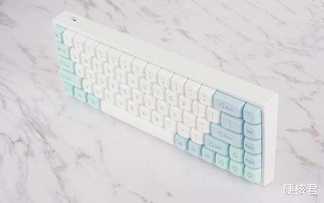 图灵奖|凯酷GZ68三模机械键盘测评:十年磨一键,这把键盘真值!