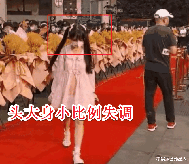 蔡萝莉|网红圈最猛“翻车”，蔡萝莉真实颜值曝光，身小头大比例严重塌房