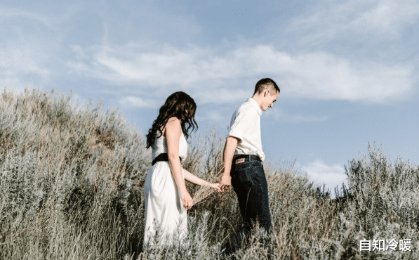 自知冷暖 女人在这3个时候,是不会拒绝你的,很多男人到现在还不知道!