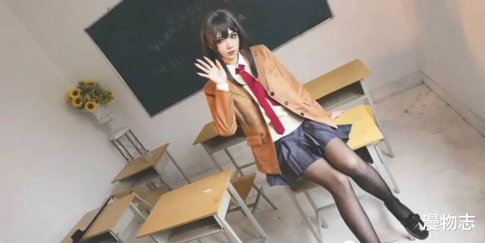 |樱岛麻衣正片cos, 一眼回眸是否还记起她