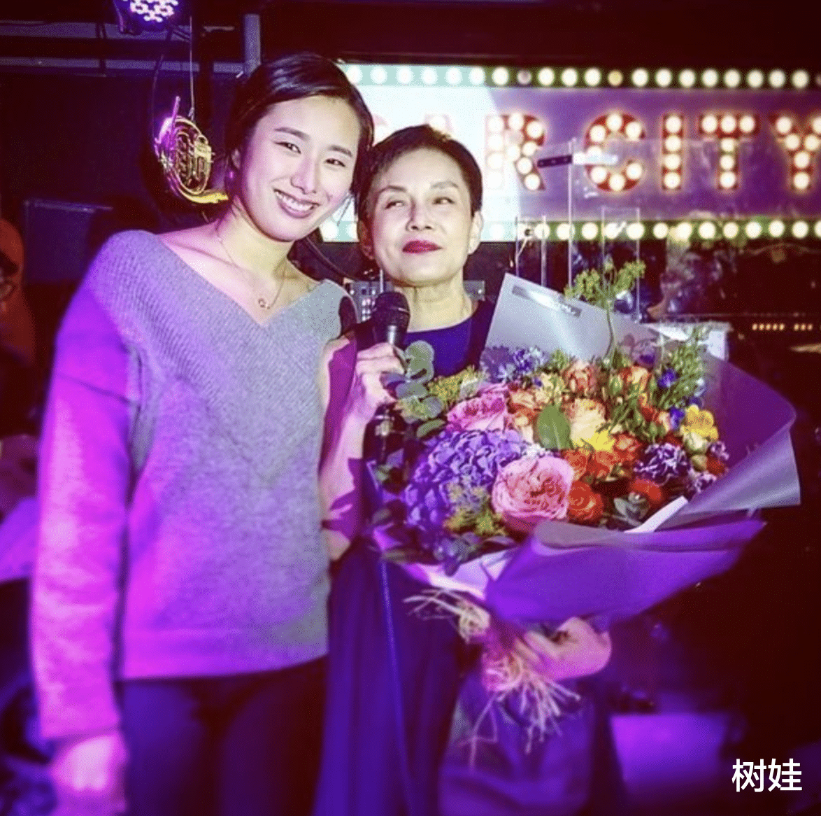 赵寅成|68岁老牌花旦重提与刘松仁旧情，自曝两人因了解分手，曾相恋七年