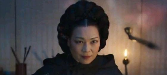 金裕贞|奇奇怪怪，认认真真：金裕贞主演新剧《红天机》，有点儿意思