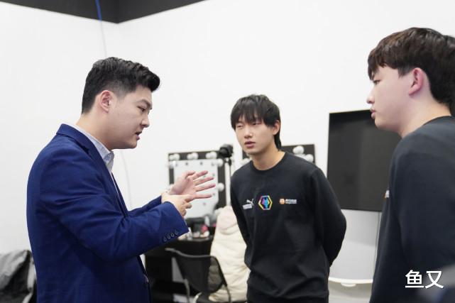 暗黑2|狼队雷霆杯惨败,妖刀冲上巅峰赛第一,网友:职业选手有时间就行