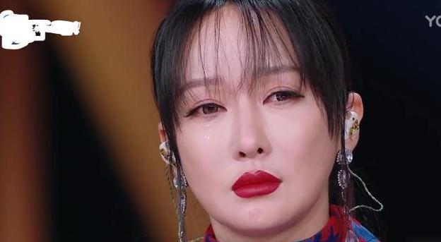 萨顶顶|从名字到血统全都是假，被金星“撕”后淡出圈，回归后人气已不在