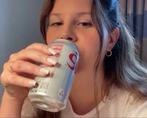 王菲|她13岁成美艳甜心，却因变胖被骂滚出娱乐圈：好笑，姐不靠脸吃饭