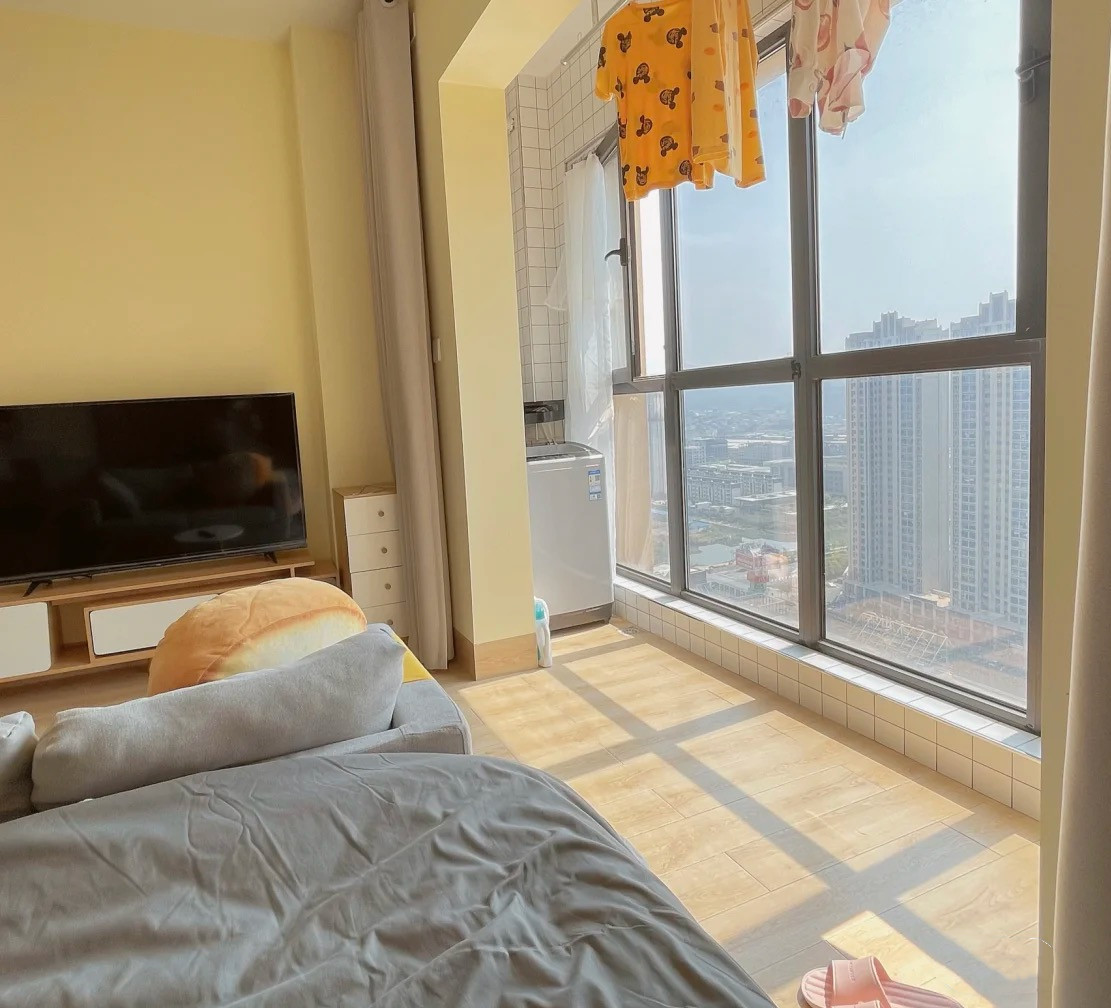 |她家才30平米，麻雀虽小，五脏俱全，温馨又舒适，满满的安全感