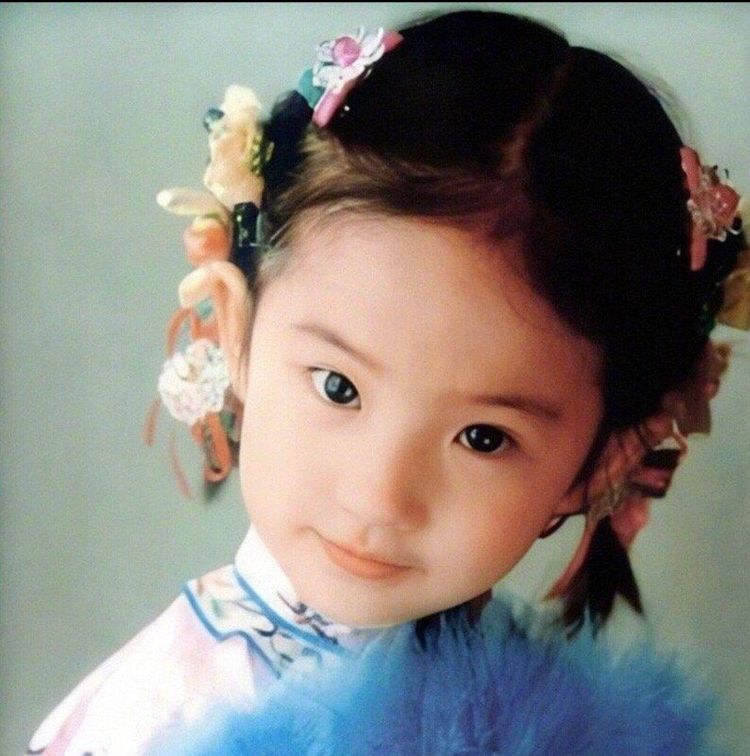 姐姐|神仙姐姐复出，自曝'九年没发朋友圈'，网友：防沉迷模式终于解封