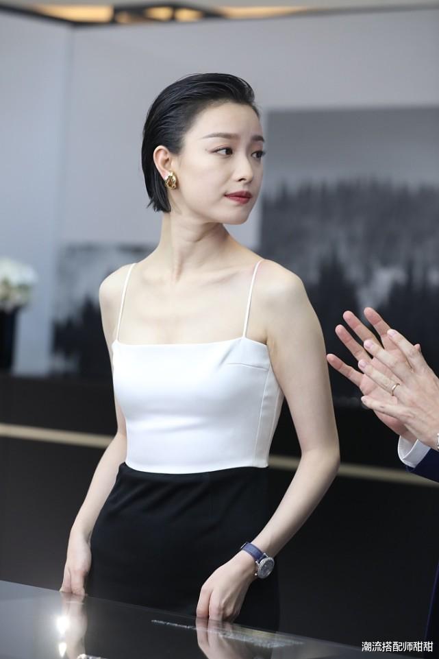 倪妮|倪妮真是把黑白搭配出了高级感，这么简单的颜色，却很高级