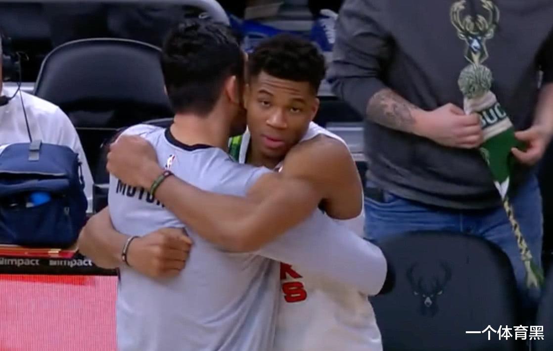 凯里·欧文|多角度回看字母哥垫脚：兼具稳准狠，还看了欧文一眼，怎么洗？