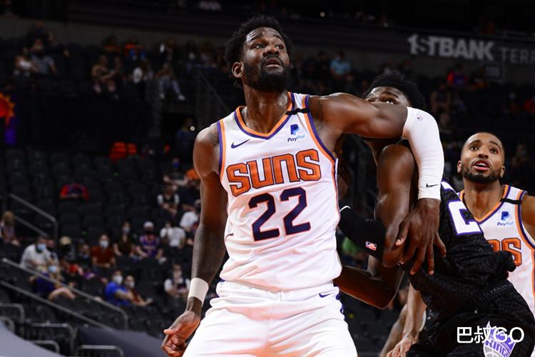 克里斯·保羅|轟62+17+15！巔峰火箭誕生了，保羅聯(lián)盟第一，艾頓布克甘當綠葉