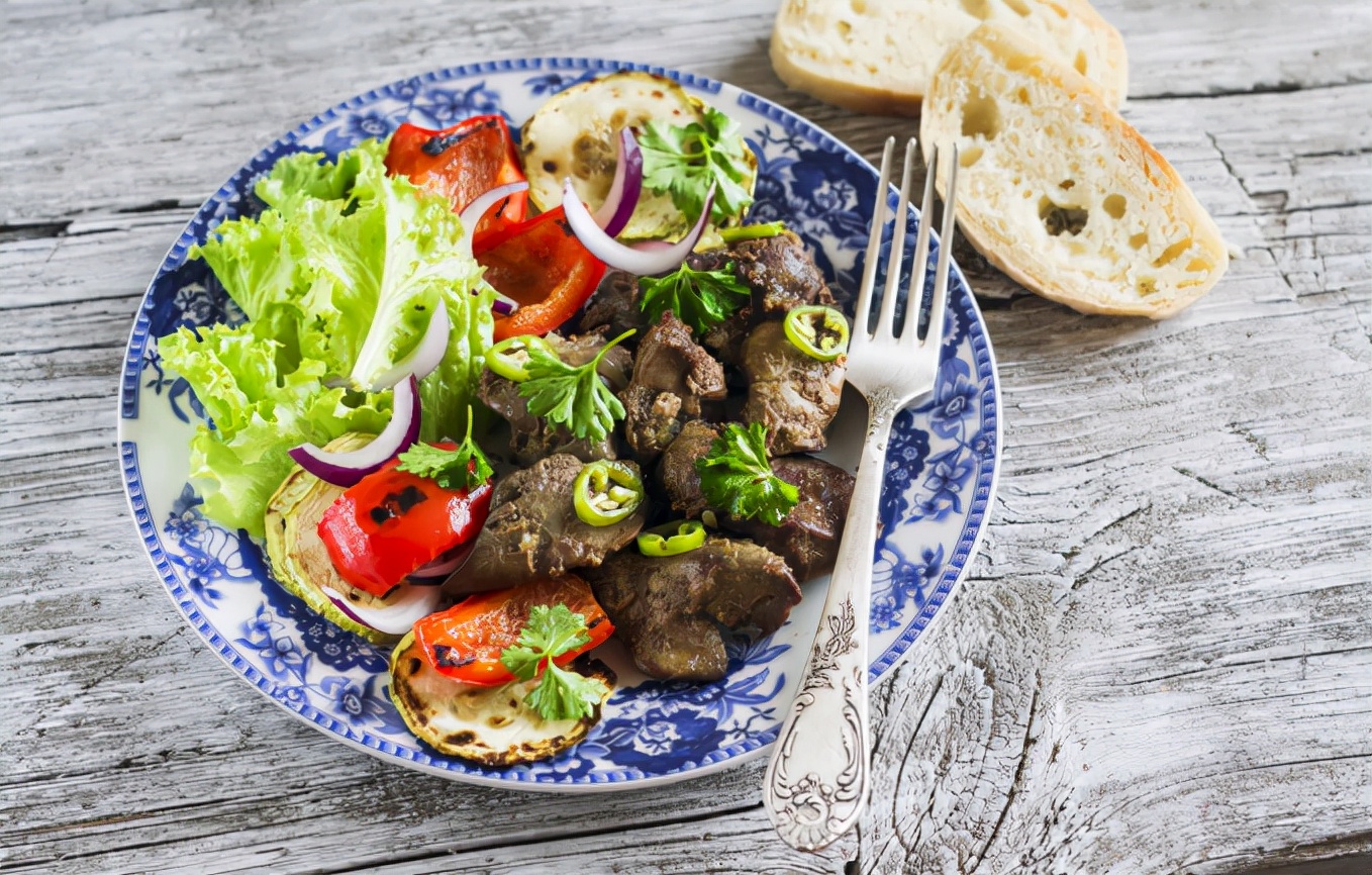 高血脂|血脂升高的“真凶”被揪出，肥肉榜上无名，最后一个还有人天天吃