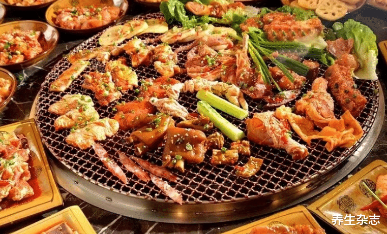 医生|26岁男子臭气熏天，查出胃癌，医生：1种“水”天天喝，钢铸的胃也受不住