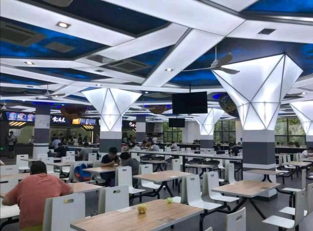 孕妈酱|被誉为“吃货大学”的三所院校，食堂菜系丰盛，在校生有口福了