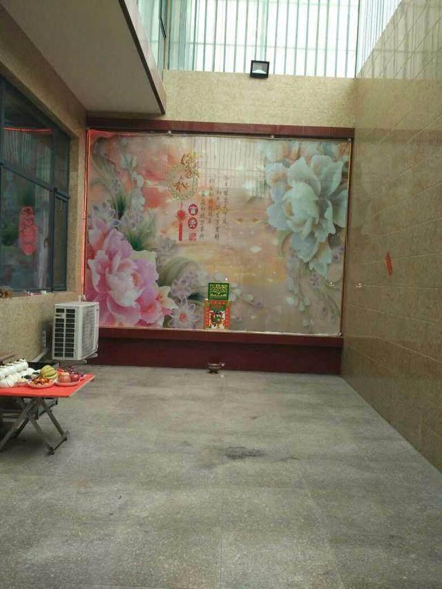 有个勤快的婆婆真是太幸福了,住了5年的农村房子还跟新的一样