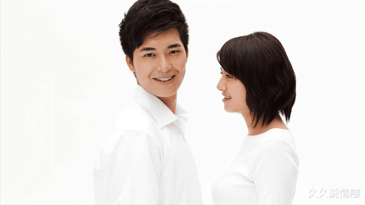久久说情感|50岁女人：和男邻居出轨6年，生病后，才明白平淡才是最重要的
