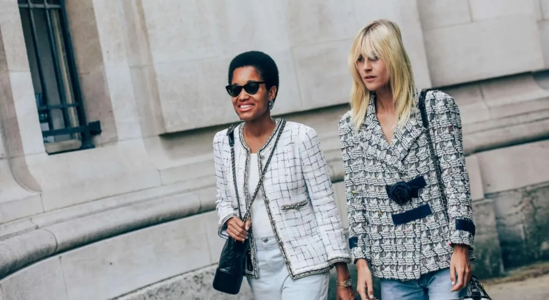 晓说时尚儿 风衣大势已去，秋天最有高级感的外套，是历史超过100年的“它”