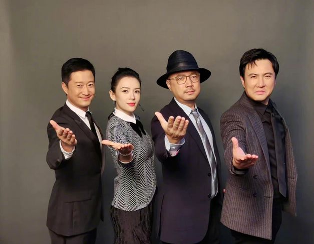 长津湖|2021年票房排行榜前五，《长津湖》稳居榜首，第三比第四多了43亿