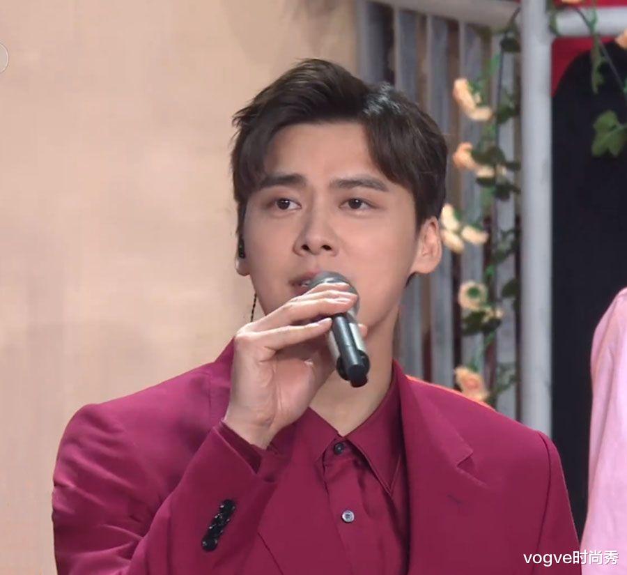 春晚|春晚男明星生图：没了磨皮美白待遇后，还是少女们喜欢的样子吗？