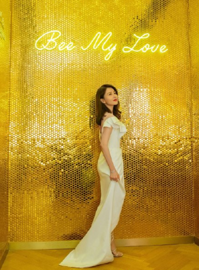 张艺兴|高圆圆张艺兴活动同框合照又来了