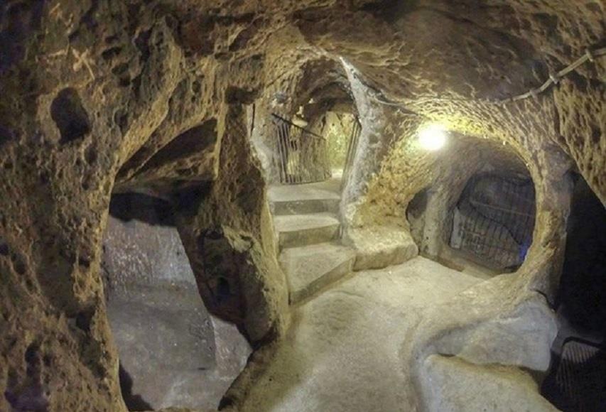 恐龙 青藏高原发现22.6万年前手印,坚硬石板上清晰可见,谁留下的?