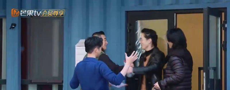 李承铉|当陈小春尝试解数学题救李承铉！结论是……李承铉不如自己救自己！