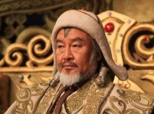 胡军|姜文顶着飞碟帽演国王，胡军穿都裆裤，这部电影一言难尽