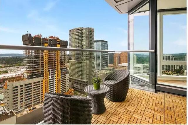 阳台就这样装吧，多个洗衣、休闲、娱乐的地方，等同于多出一房！