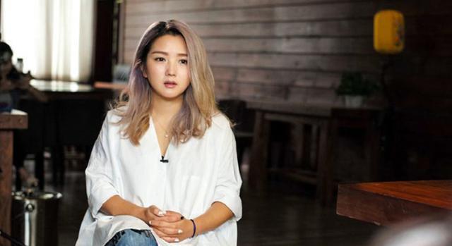 双子座|何洁直播称自己失业3个月，养4个孩子压力大，原因：我好容易怀上