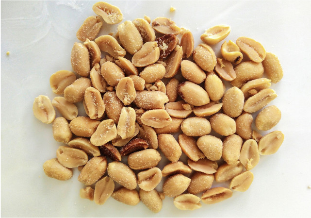 鲍鱼|经常吃花生有助于降血压？提醒：花生虽好，但有5类人要尽量少吃