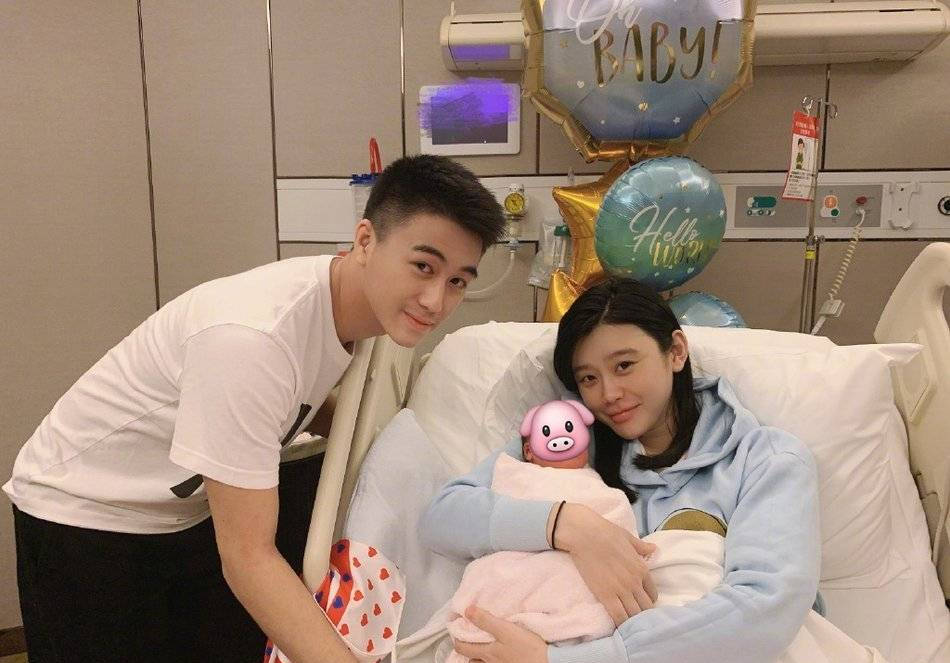 奚梦瑶|奚梦瑶喜得千金！赌王四太祝贺，可她心情无比复杂