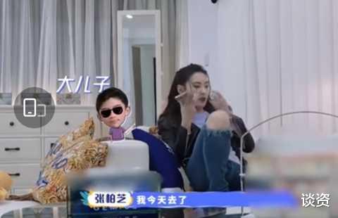 张柏芝|张柏芝上海豪宅首曝光，用公主床单少女心满满，厨房杂乱好真实