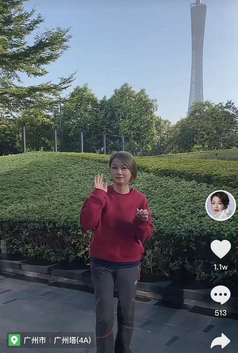 黄灿盛|55岁知名港星领退休金度日!长居内地生活滋润,称不工作是没人请