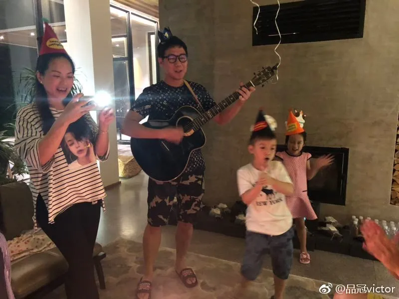 品冠|他突然官宣“有儿子了”，吓坏网友：瞒着我们偷偷结婚？