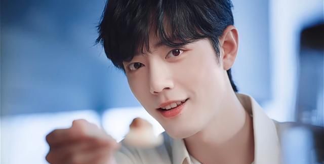 黄晓明|小八卦：肖战、杨洋、任嘉伦、王子文、baby、唐嫣、刘亦菲、宋威龙、马思纯