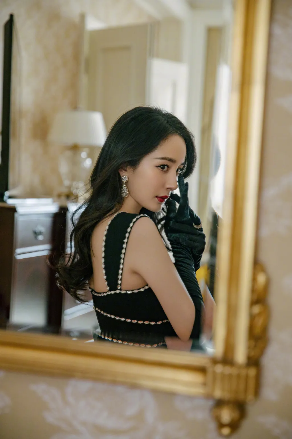 杨幂|离婚2年，杨幂刘恺威又“撕破脸”了？网友：放过她吧！