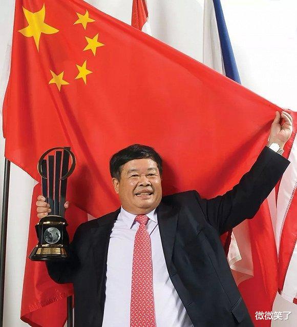 微微笑了|曹德旺：直白的“双面人生”引发争议，是有功还是有罪？