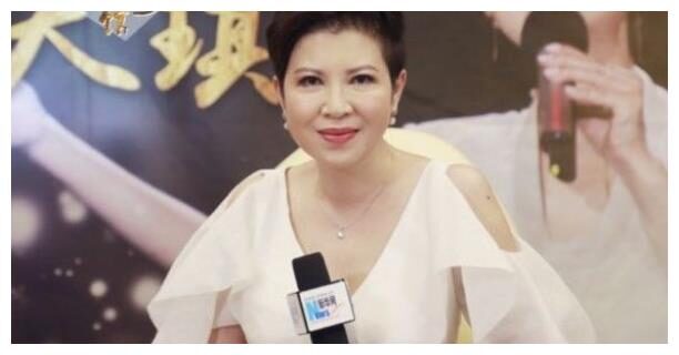 春晚|她是春晚常客，离婚后被外国男友骗财骗色，想回归无人问津