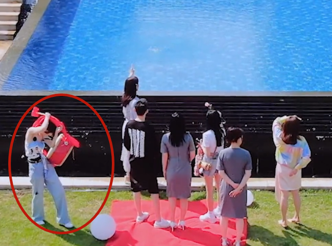 林峰|张馨月行李箱被翻亮点满满，吴宣仪害羞捂脸！只怪林峰占有欲太强