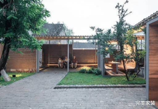 93岁老人的土坯房，历经15天，竟变成豪华大别墅