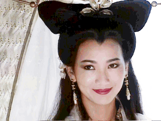 艾小羊|艾小羊:P图造假扮嫩!67岁做顶流,姐姐真敢!