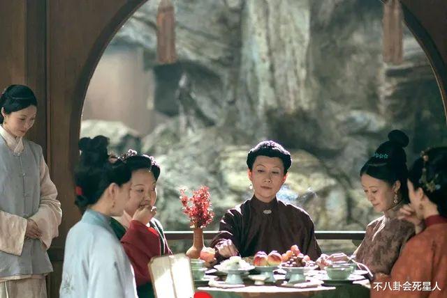 詹妮弗|清朝版釜山行?于正新剧尽显丧尸既视感,求你放弃阴间滤镜吧