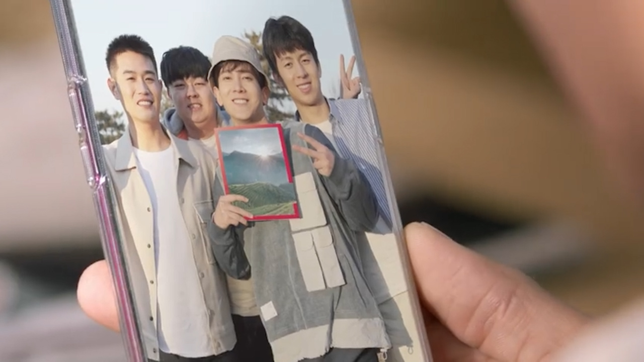 肖战|肖战为啥总是反差这么大？不经意的出现，给人超级反差的一面