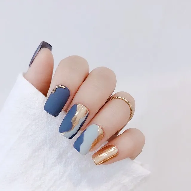 美甲|简约不花哨的INS风美甲，很高级~